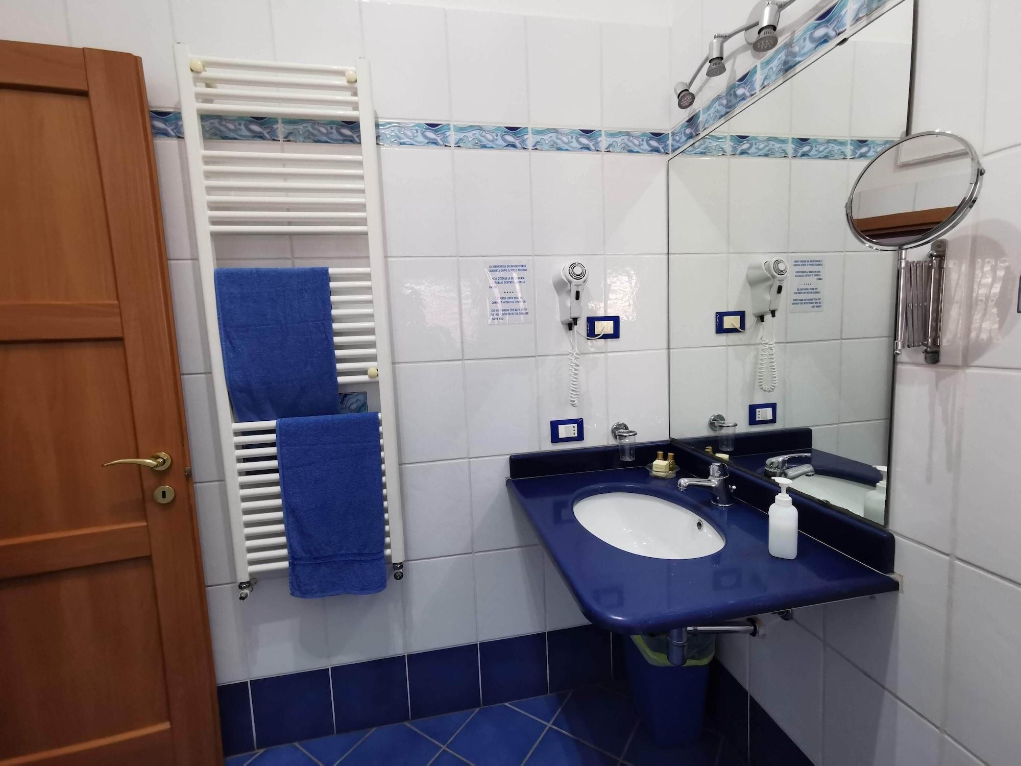 Al Baglio Hotel Мондело Екстериор снимка