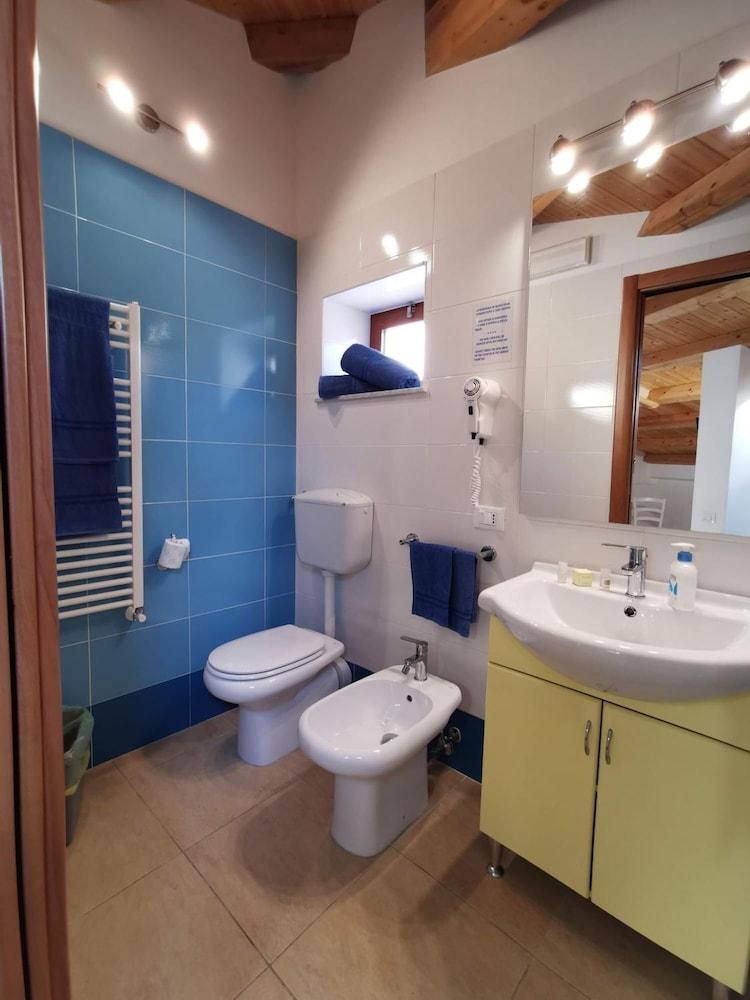 Al Baglio Hotel Мондело Екстериор снимка