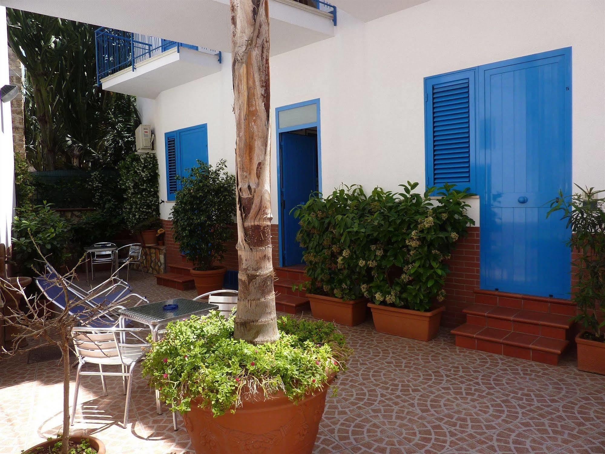 Al Baglio Hotel Мондело Екстериор снимка